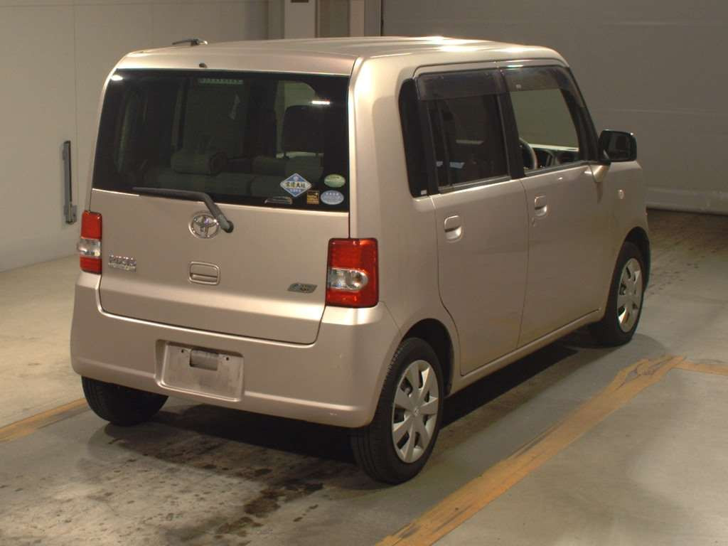 2013 Toyota Pixis Space L575A[1]