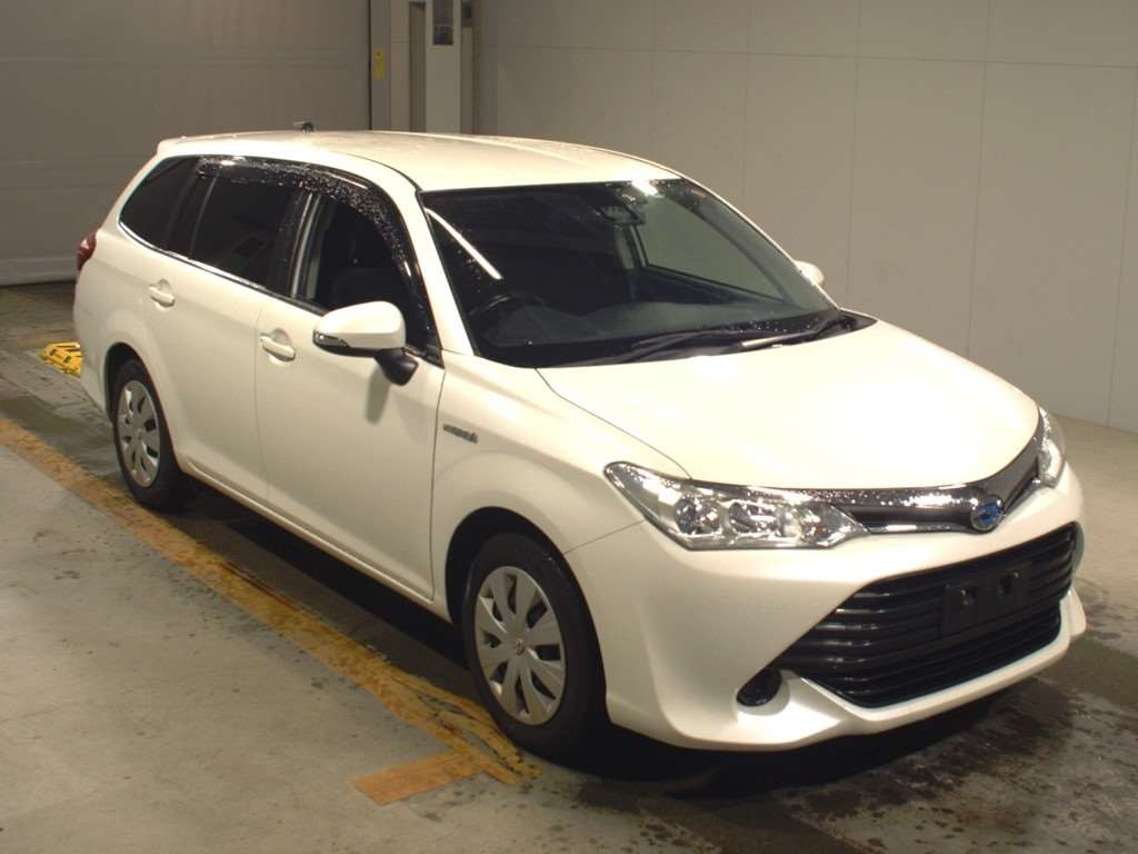 2017 Toyota Corolla Fielder NKE165G[2]