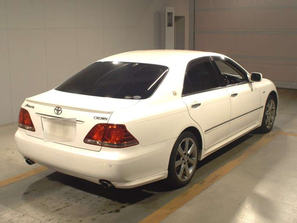 2007 Toyota Crown GRS180[1]