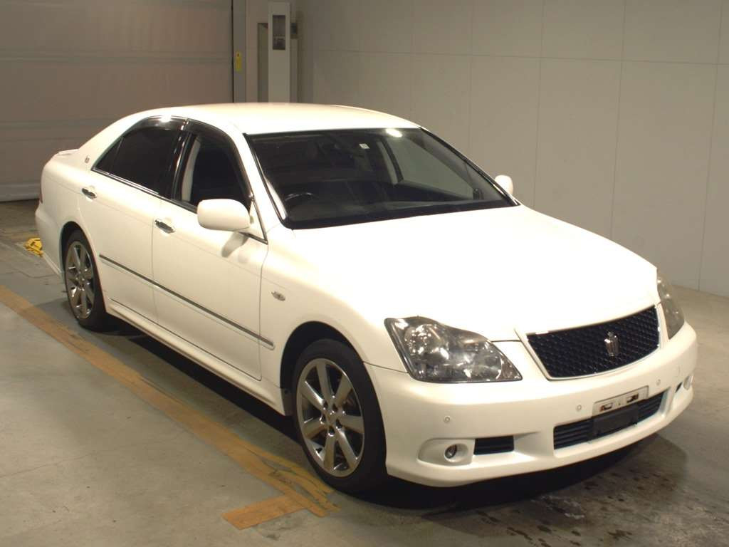 2007 Toyota Crown GRS180[2]