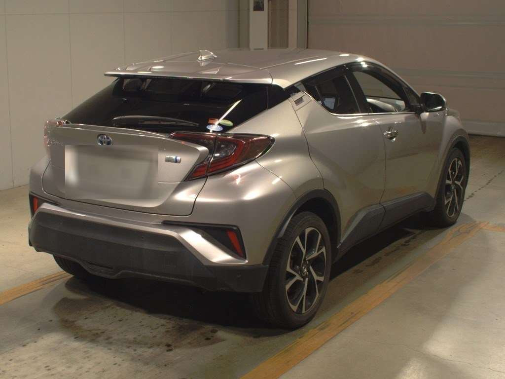 2018 Toyota C-HR ZYX10[1]