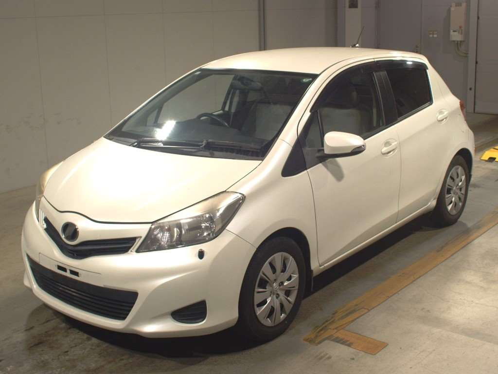 2011 Toyota Vitz NSP130[0]