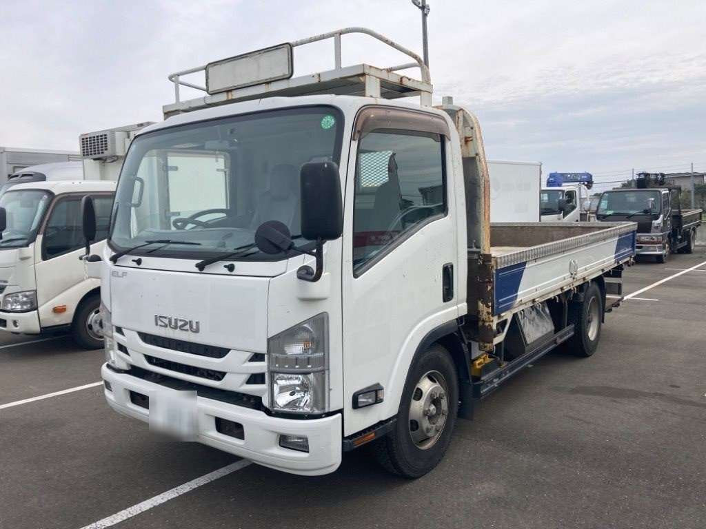 2017 Isuzu Elf Truck NPR85YN[0]