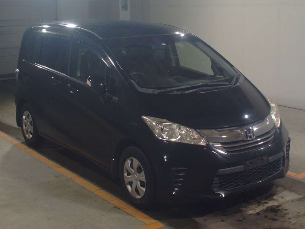 2016 Honda Freed GB3[2]