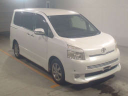 2008 Toyota Voxy