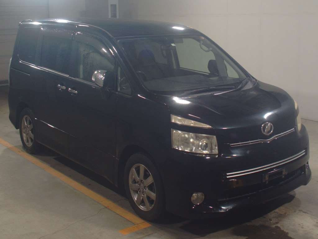 2010 Toyota Voxy ZRR70W[2]