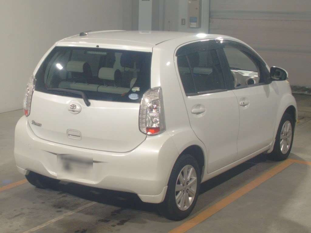 2015 Toyota Passo KGC30[1]