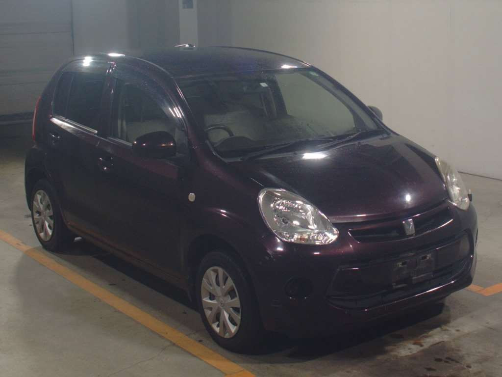 2014 Toyota Passo KGC30[2]