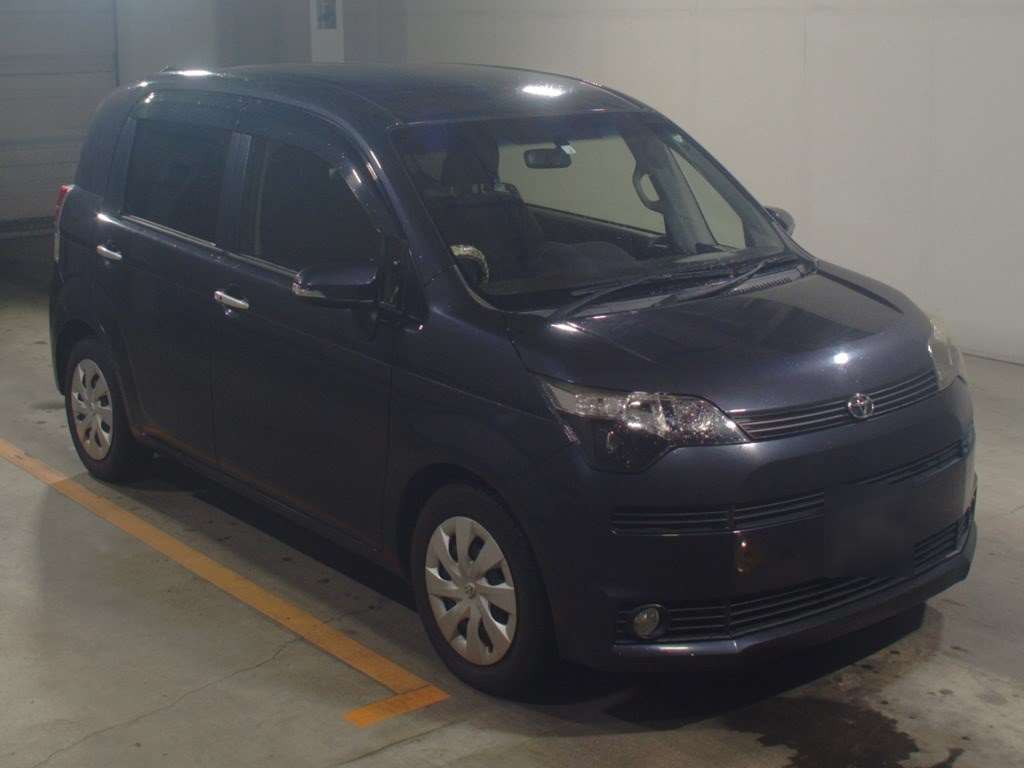 2014 Toyota Spade NCP141[2]