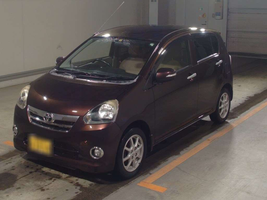 2012 Toyota Pixis Epoch LA300A[0]