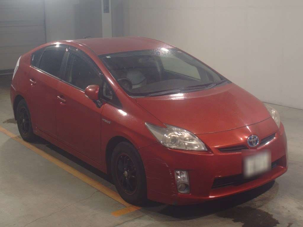 2010 Toyota Prius ZVW30[2]