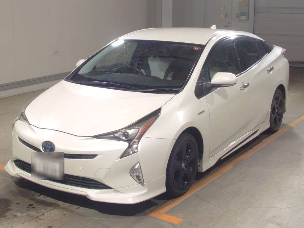 2016 Toyota Prius ZVW50[0]