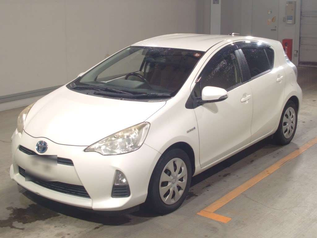 2012 Toyota Aqua NHP10[0]