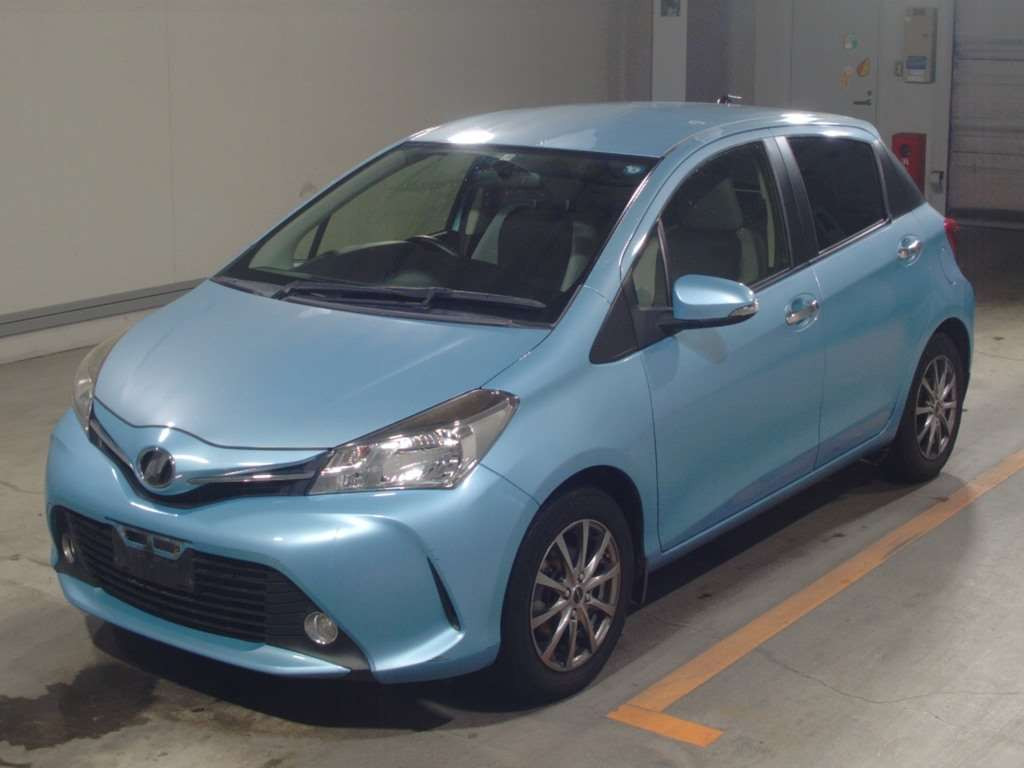 2015 Toyota Vitz NSP130[0]