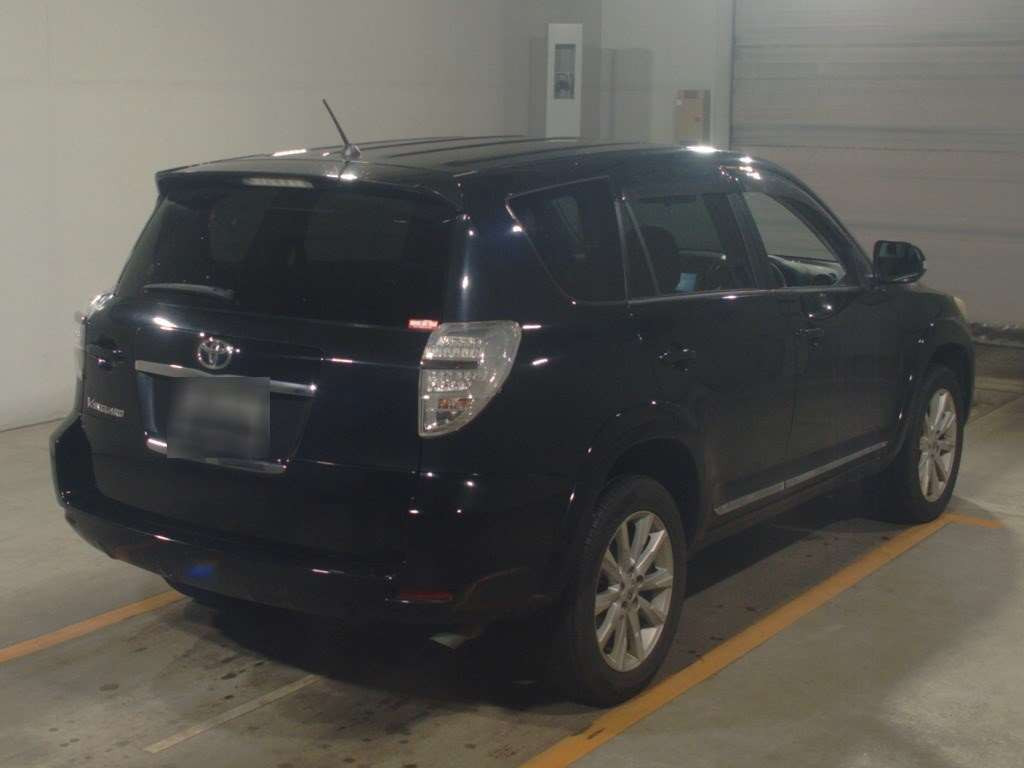 2010 Toyota Vanguard ACA38W[1]