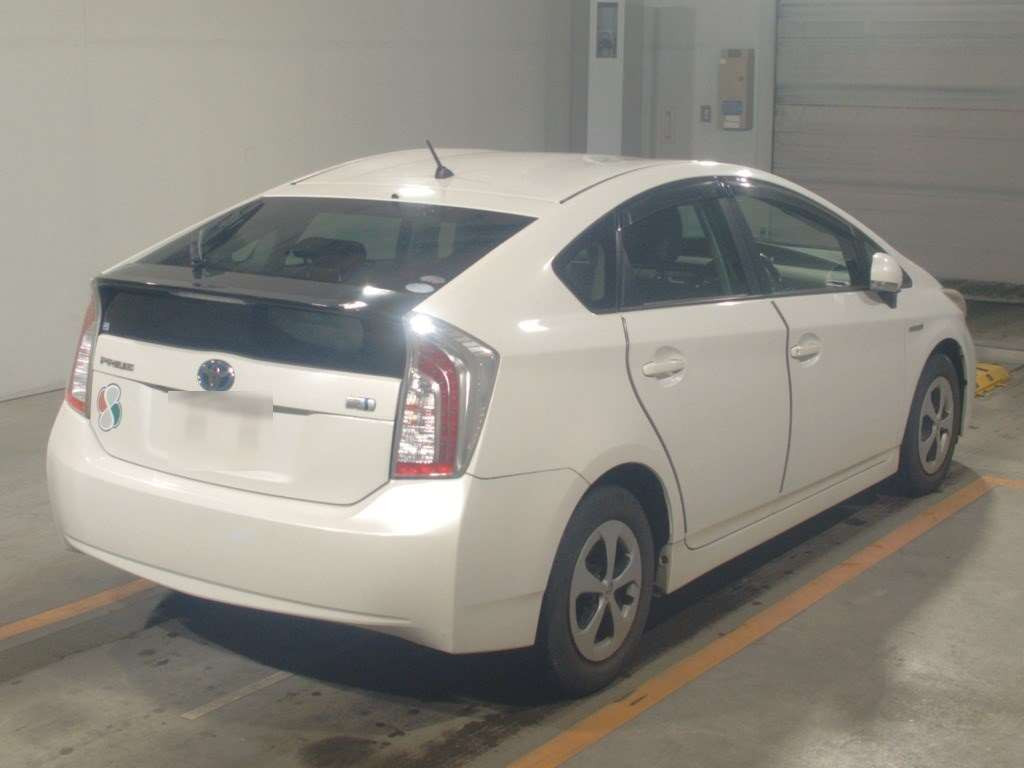 2012 Toyota Prius ZVW30[1]