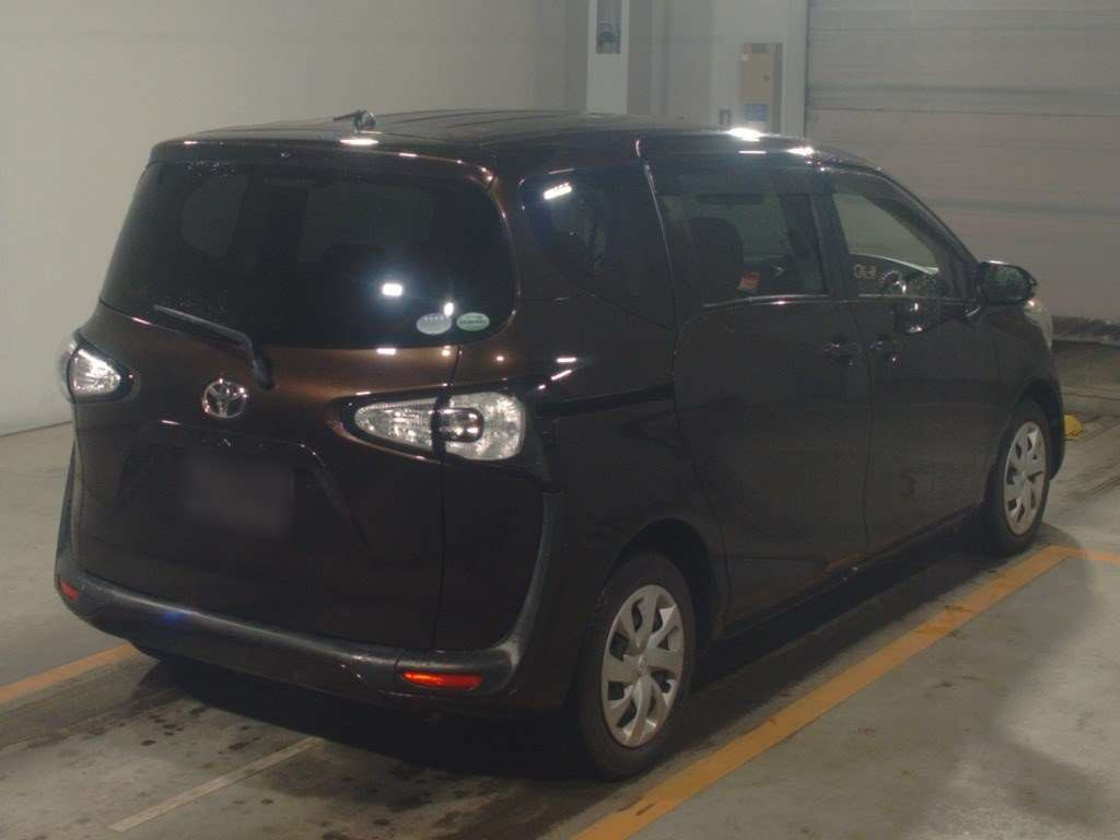 2016 Toyota Sienta NSP170G[1]