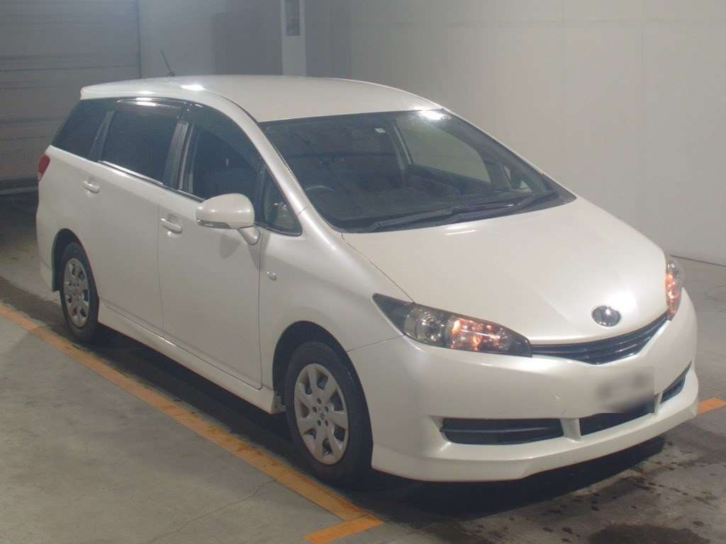 2011 Toyota Wish ZGE20G[2]