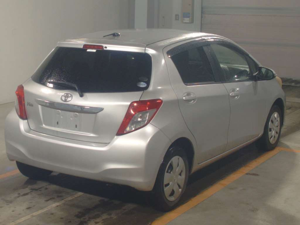 2011 Toyota Vitz KSP130[1]