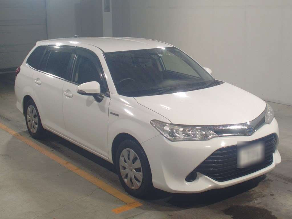 2015 Toyota Corolla Fielder NKE165G[2]