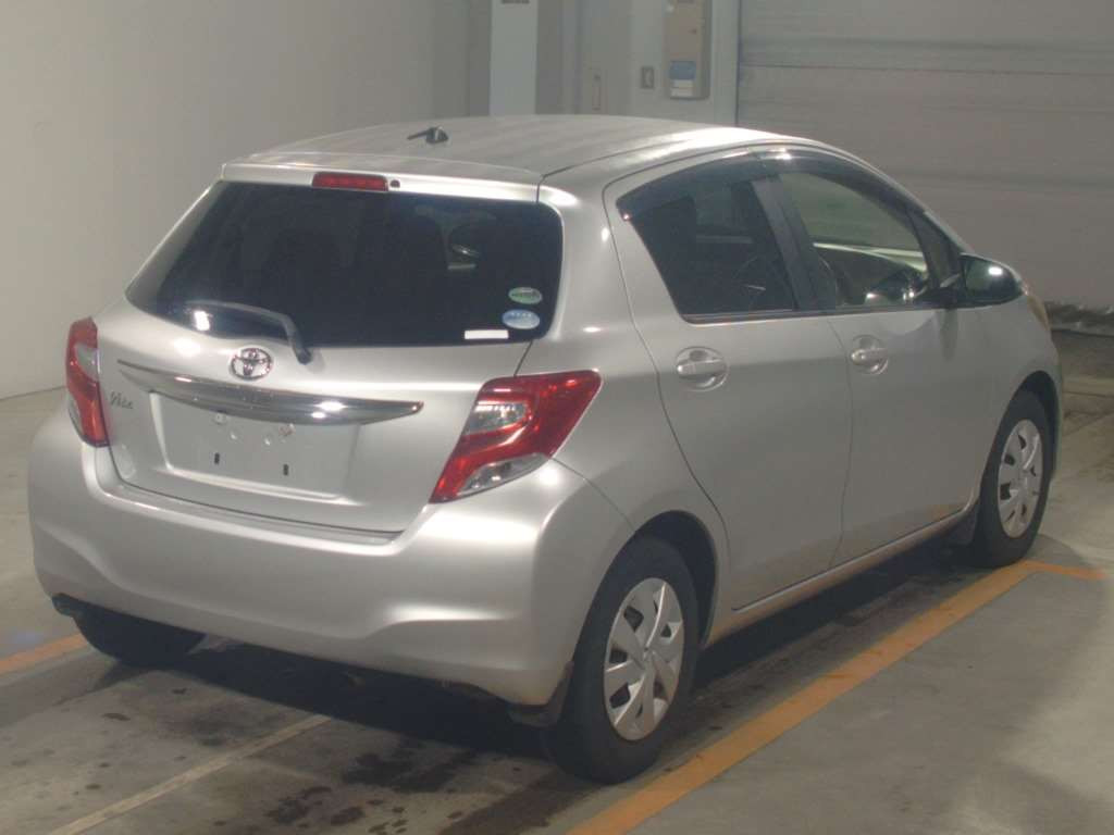 2015 Toyota Vitz NSP130[1]