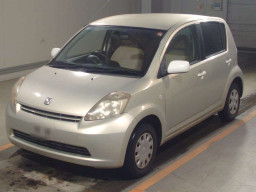 2004 Toyota Passo