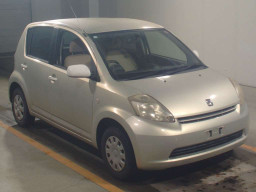 2004 Toyota Passo