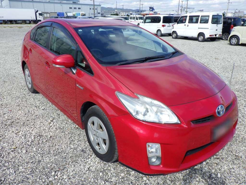 2011 Toyota Prius ZVW30[2]