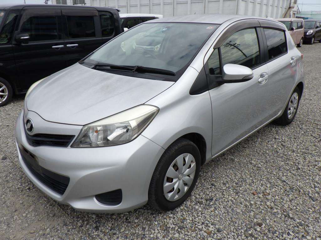 2013 Toyota Vitz NSP130[0]