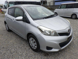 2013 Toyota Vitz