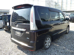 2011 Nissan Serena