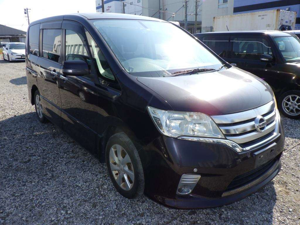 2011 Nissan Serena FC26[2]