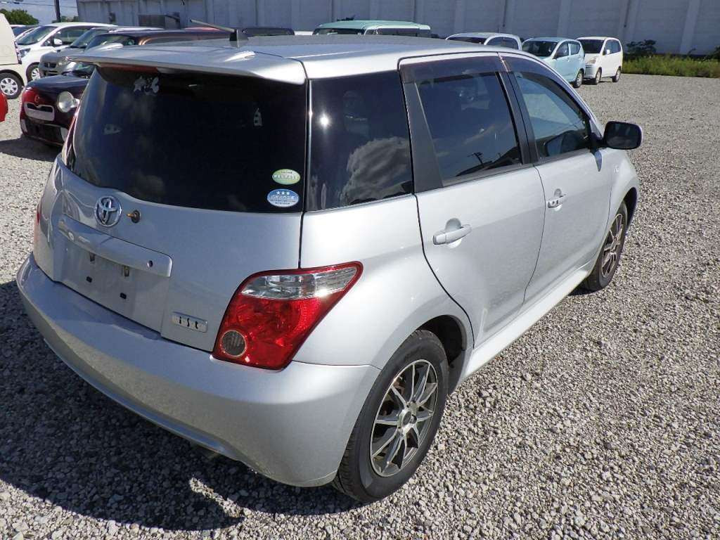 2005 Toyota IST NCP61[1]