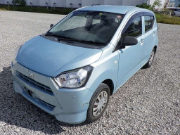 2017 Daihatsu Mira es