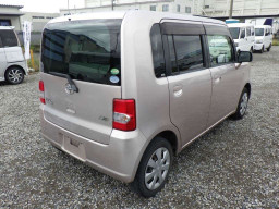 2013 Toyota Pixis Space