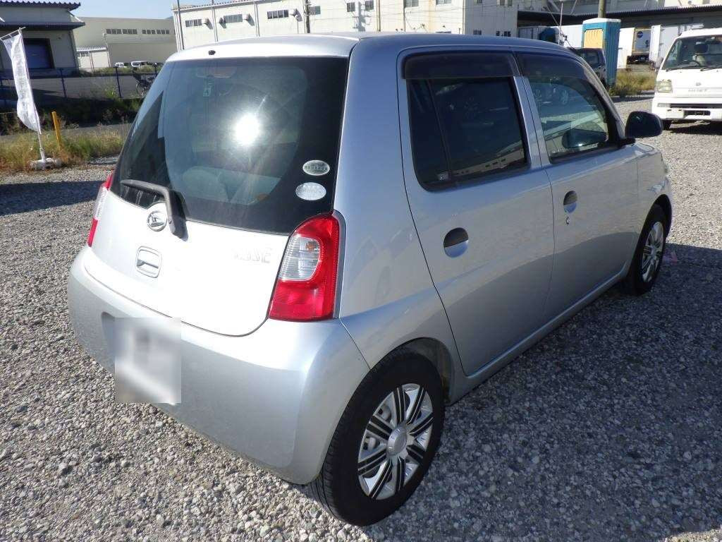 2010 Daihatsu Esse L235S[1]