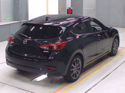 2016 Mazda Axela Sport