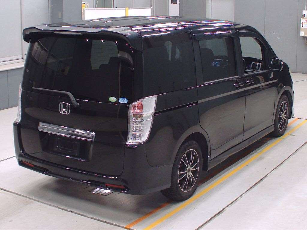 2010 Honda Step WGN Spada RK5[1]