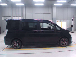 2010 Honda Step WGN Spada