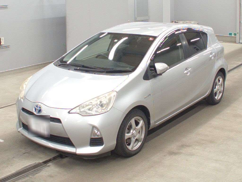 2012 Toyota Aqua NHP10[0]