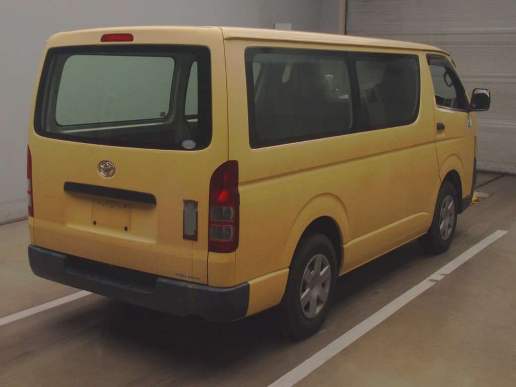 2007 Toyota Regiusace Van TRH200V[1]