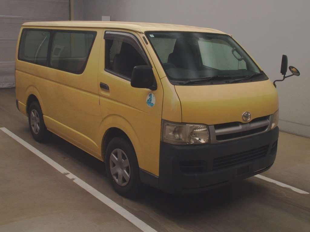 2007 Toyota Regiusace Van TRH200V[2]