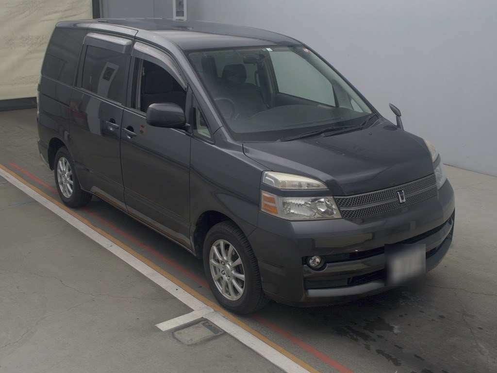 2006 Toyota Voxy AZR60G[2]