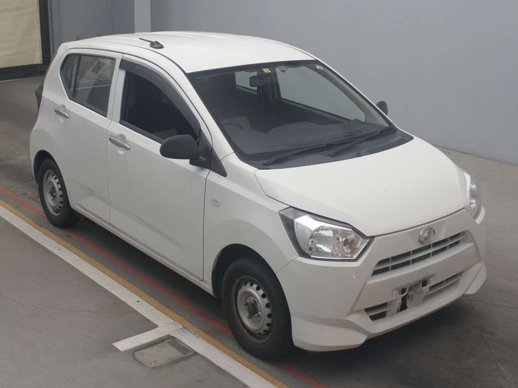 2019 Daihatsu Mira es LA350S[2]