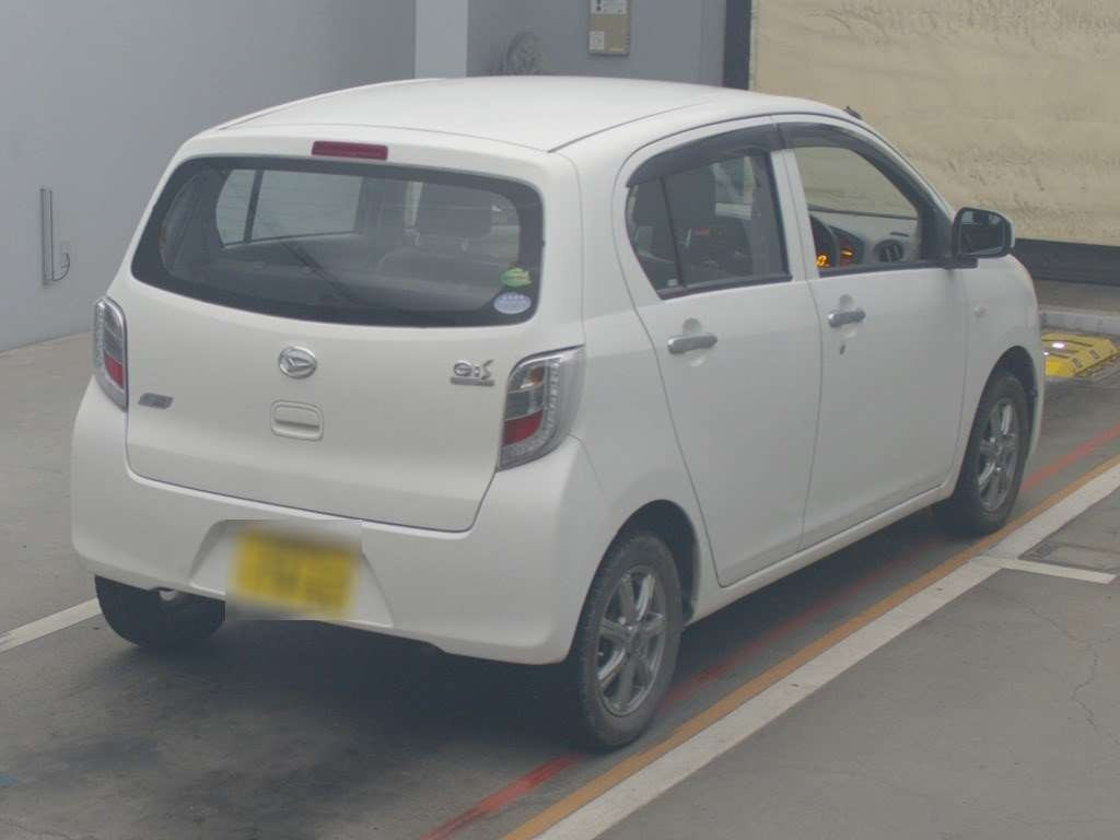 2014 Daihatsu Mira es LA300S[1]