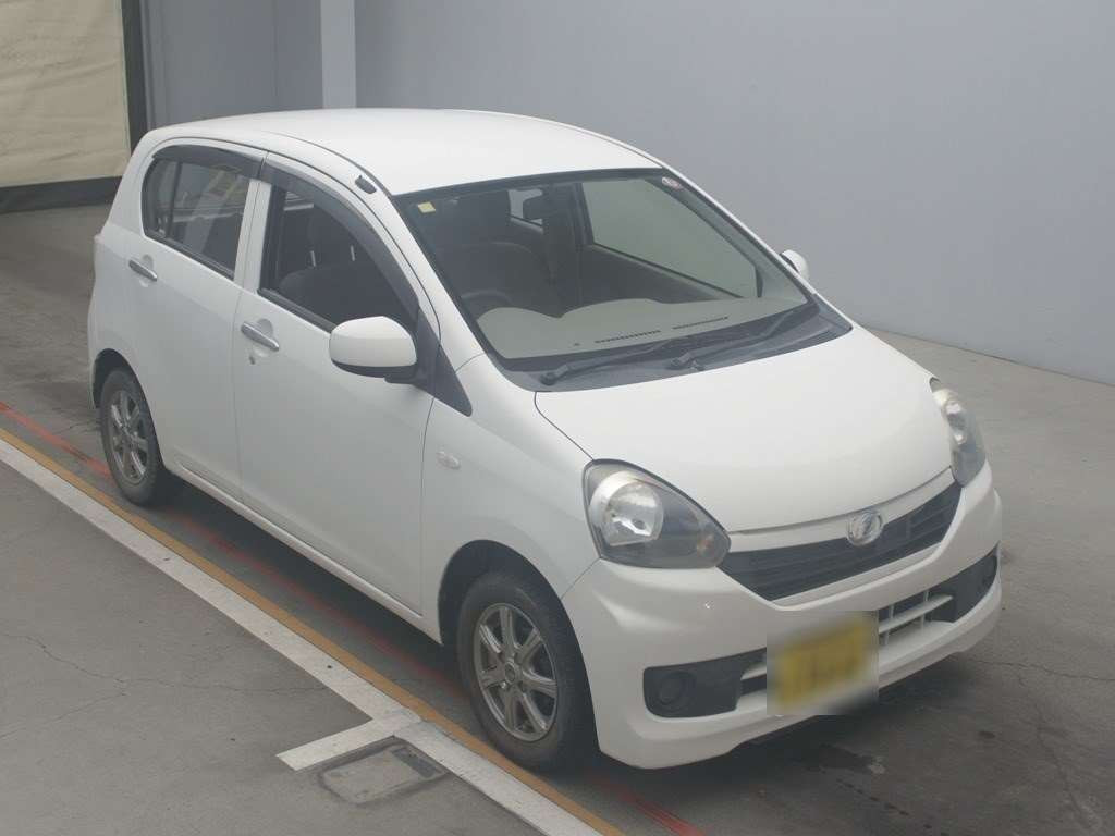 2014 Daihatsu Mira es LA300S[2]