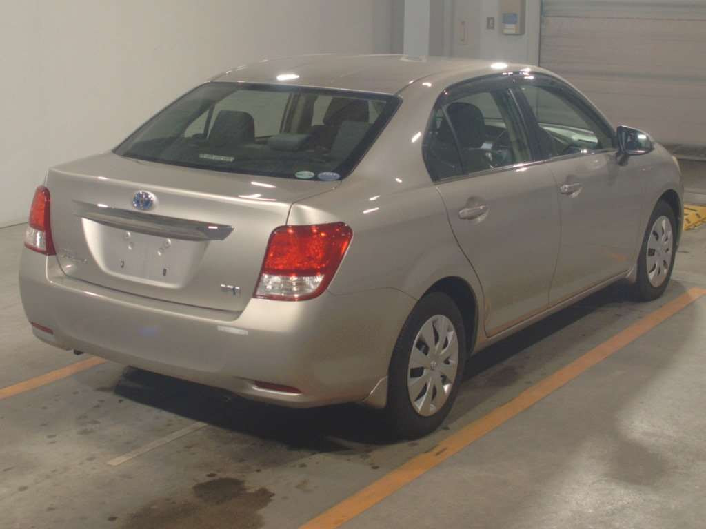 2013 Toyota Corolla Axio NKE165[1]