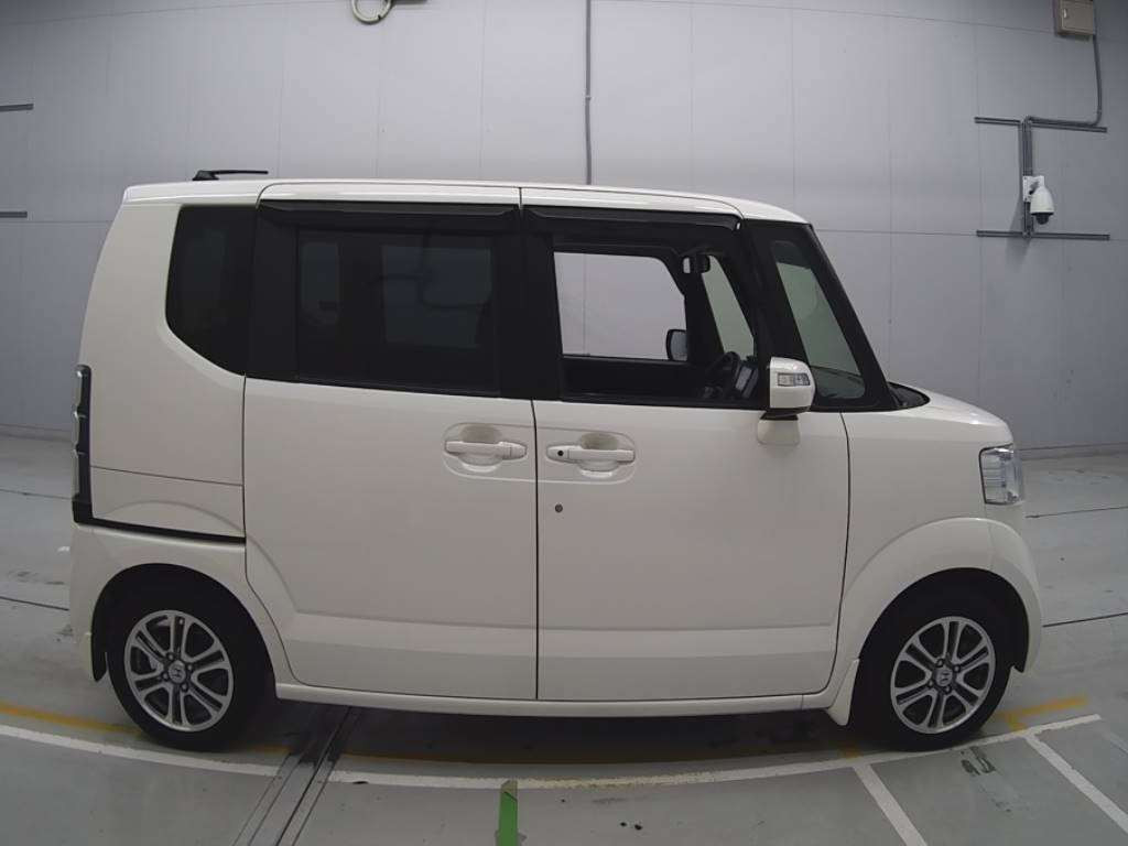 2014 Honda N-BOX JF1[2]