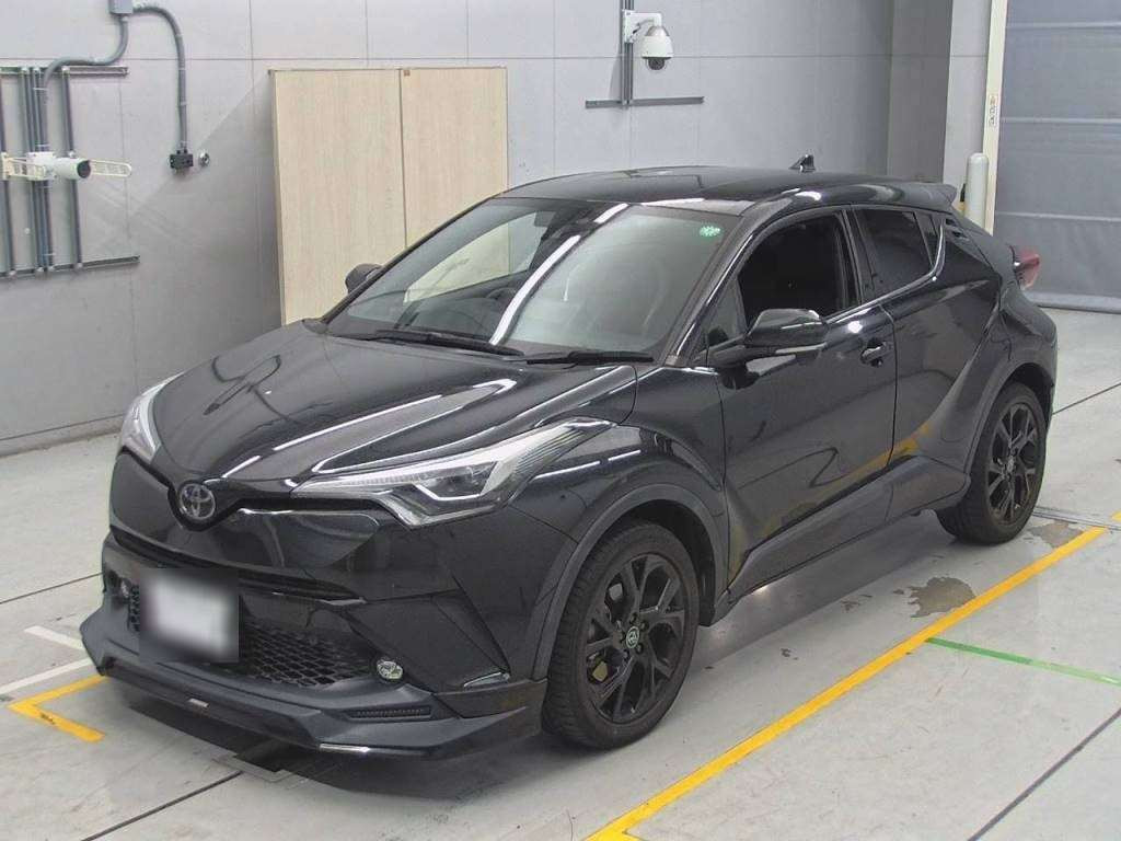 2019 Toyota C-HR NGX50[0]