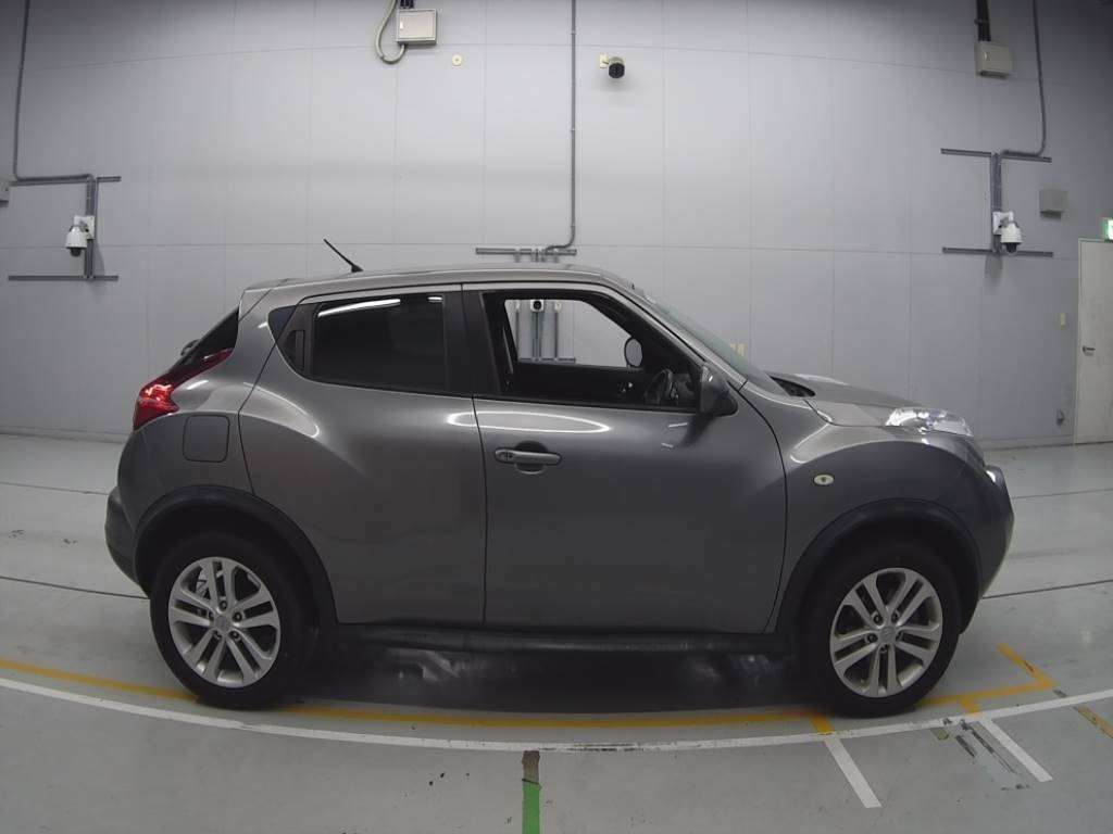 2010 Nissan JUKE YF15[2]